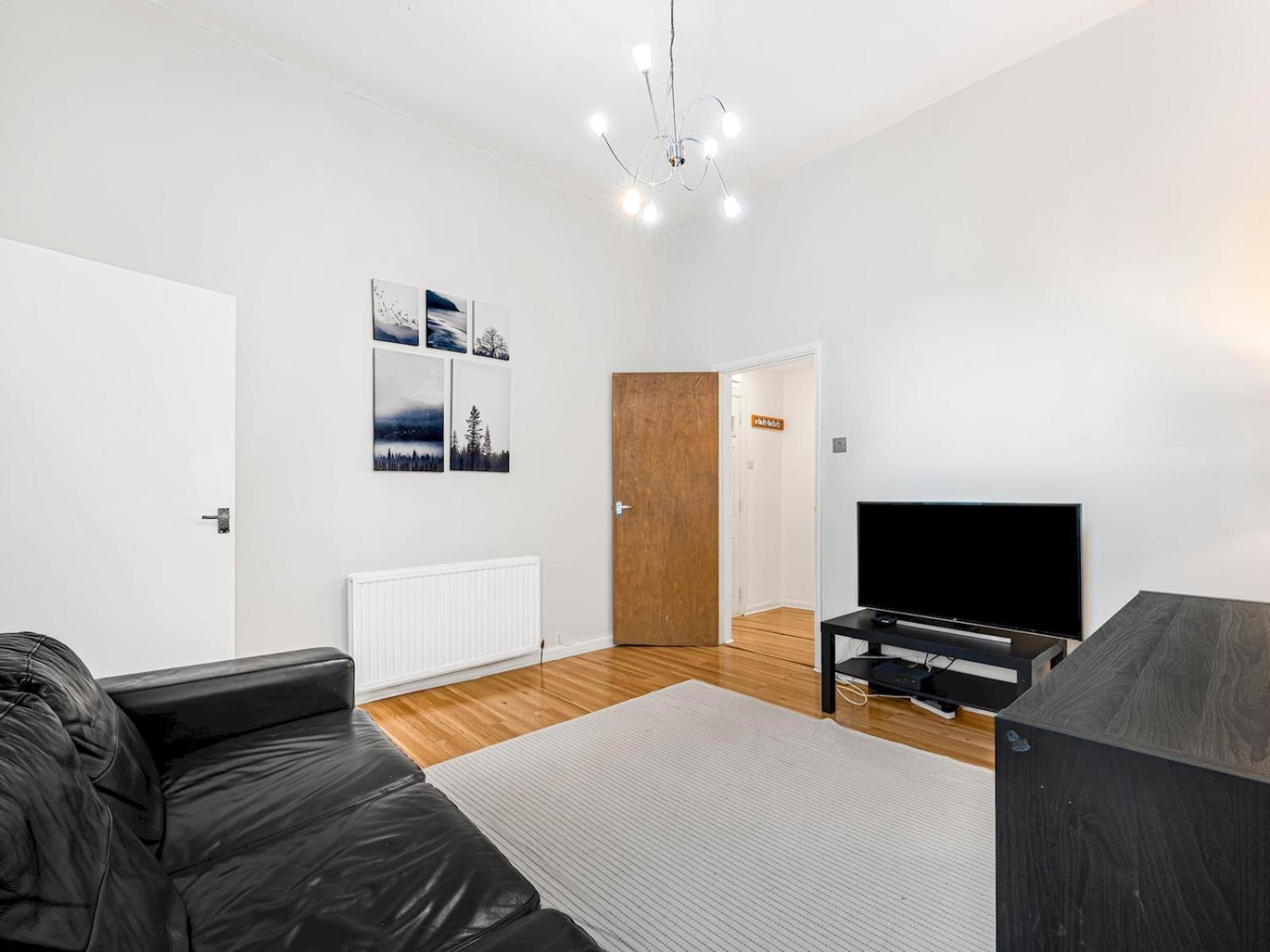 Bright & Cozy East 1-bed Flat With Garden * Londra